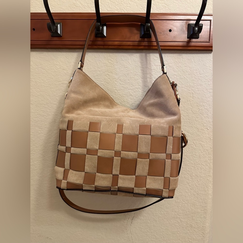 Michael Kors Suede Leather Vivian Hobo Bag - Elegant Woven Design - Picture 9 of 16